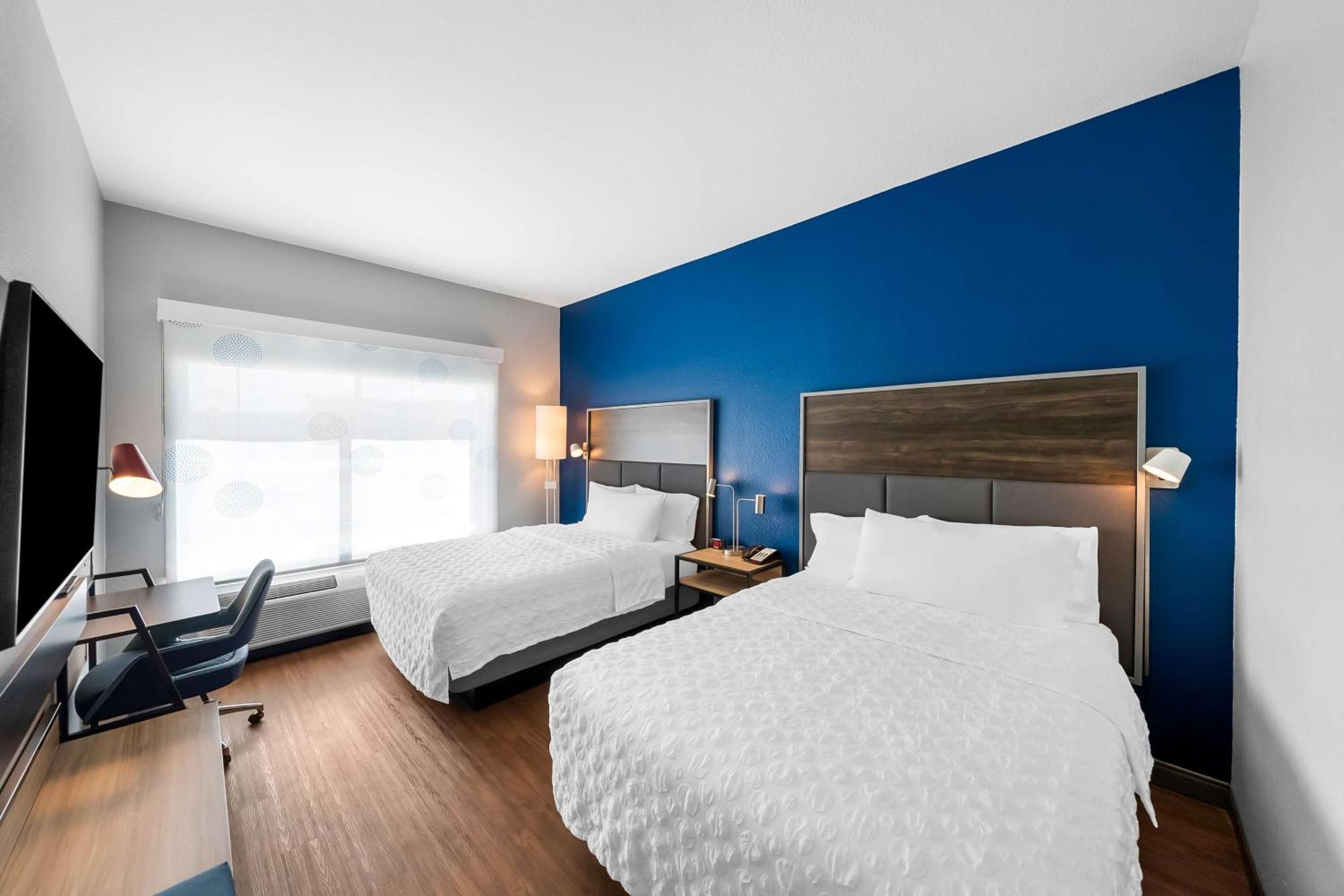 Отель Tru By Hilton Plano Hwy 75 Экстерьер фото
