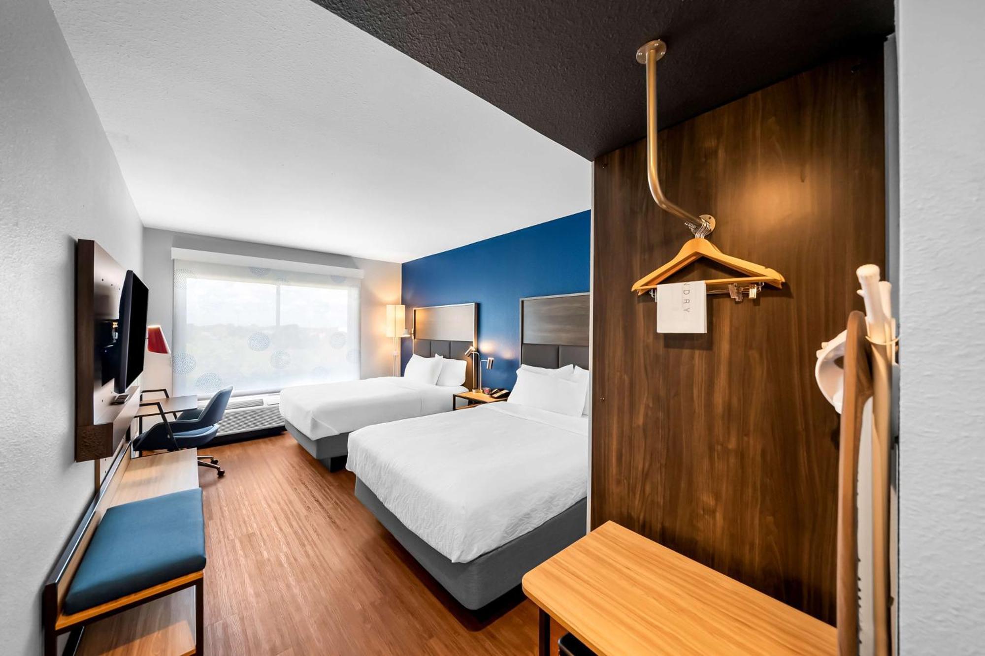 Отель Tru By Hilton Plano Hwy 75 Экстерьер фото