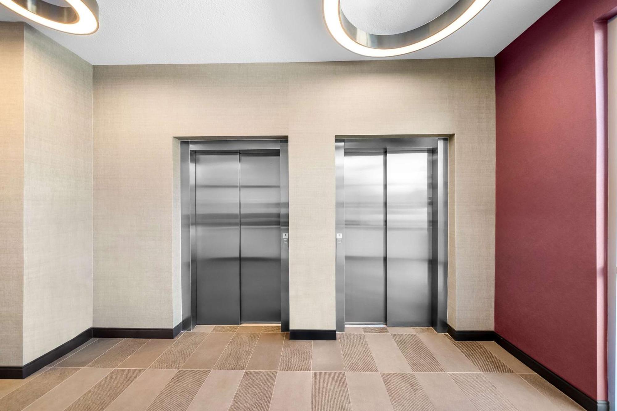 Отель Tru By Hilton Plano Hwy 75 Экстерьер фото