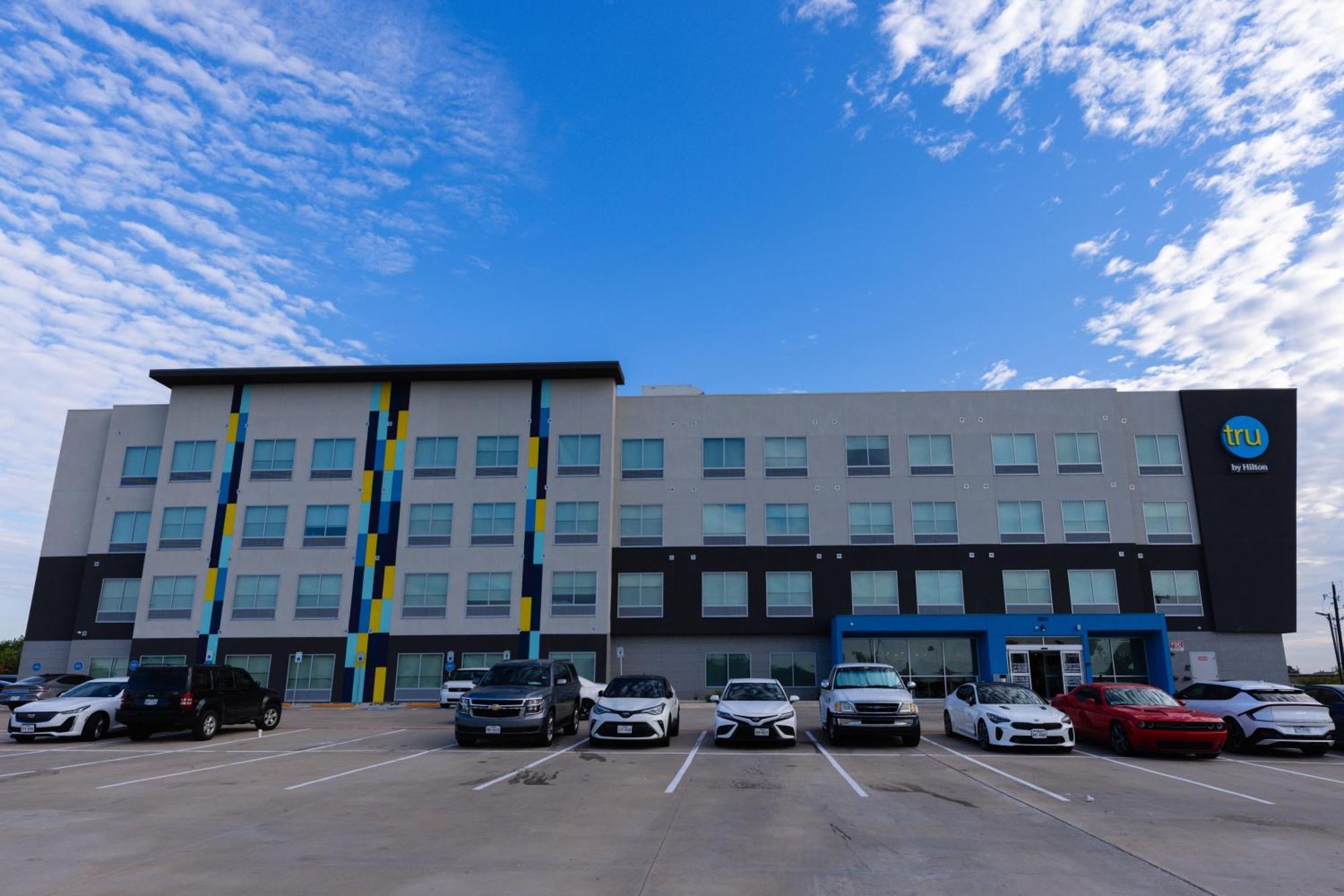 Отель Tru By Hilton Plano Hwy 75 Экстерьер фото